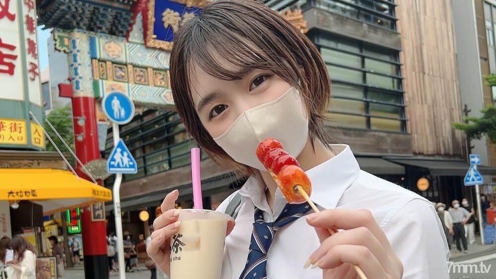 FC2-PPV-3047256 First shoot! [Uncensored] Limited quantity! A pure and innocent-looking girl who cares deeply for her yo