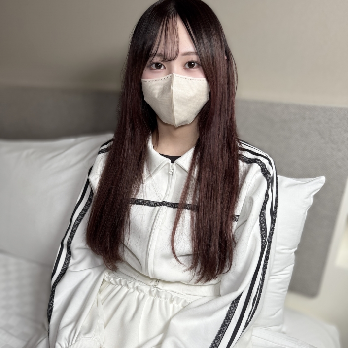 FC2-PPV-4692631 [Instant Masturbation & Cumming Inside] This idol-faced beauty has pink nipples and a big ass. Instant m