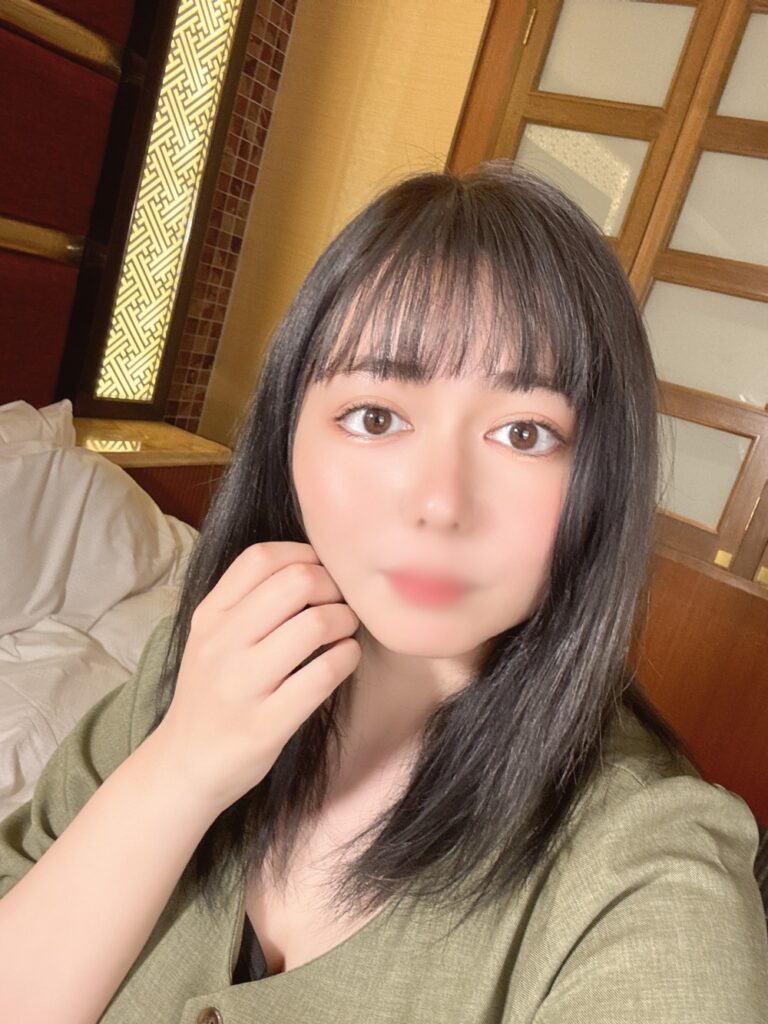 FC2-PPV-4373678 yurufuwa big** eri-chan♡ Please see overwhelmingly huge breasts. * Paizli launch with super luxurious be