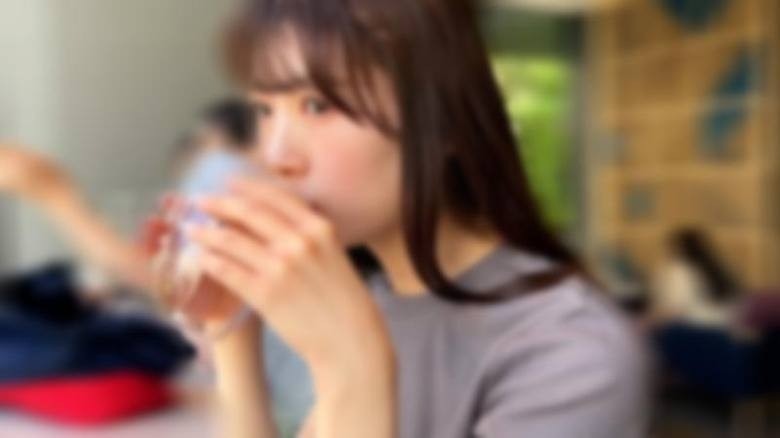 FC2-PPV-4502211 [Face Revealed] This slender girl with an idol-like face seems to like being embarrassed, so when I teas