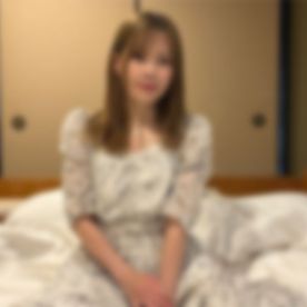 FC2-PPV-4740827 [Face Revealed] A beautiful wife who looks like she works in the beauty industry or a beauty salon but w