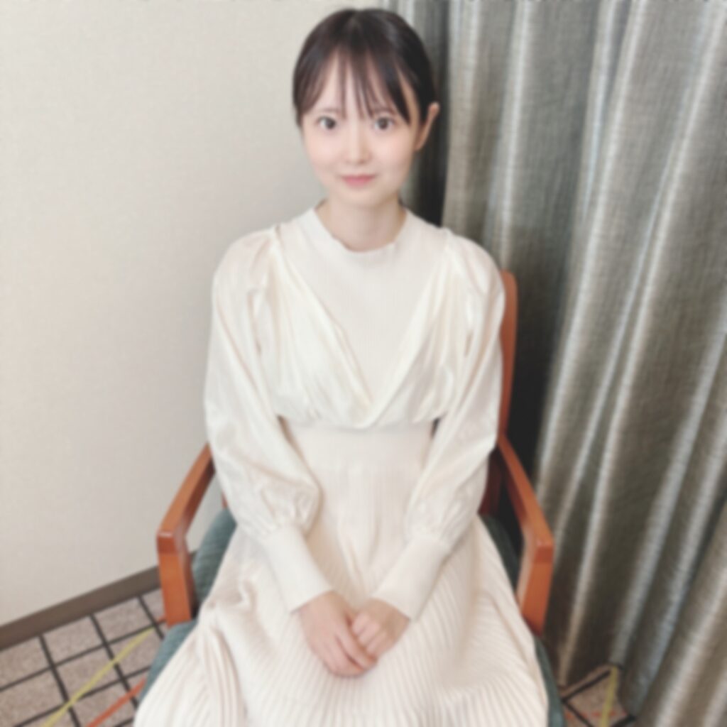 FC2-PPV-4730475 [A miraculous 4 ejaculations] The beautiful, slender, pale naked body of a famous model. Massive ejacula