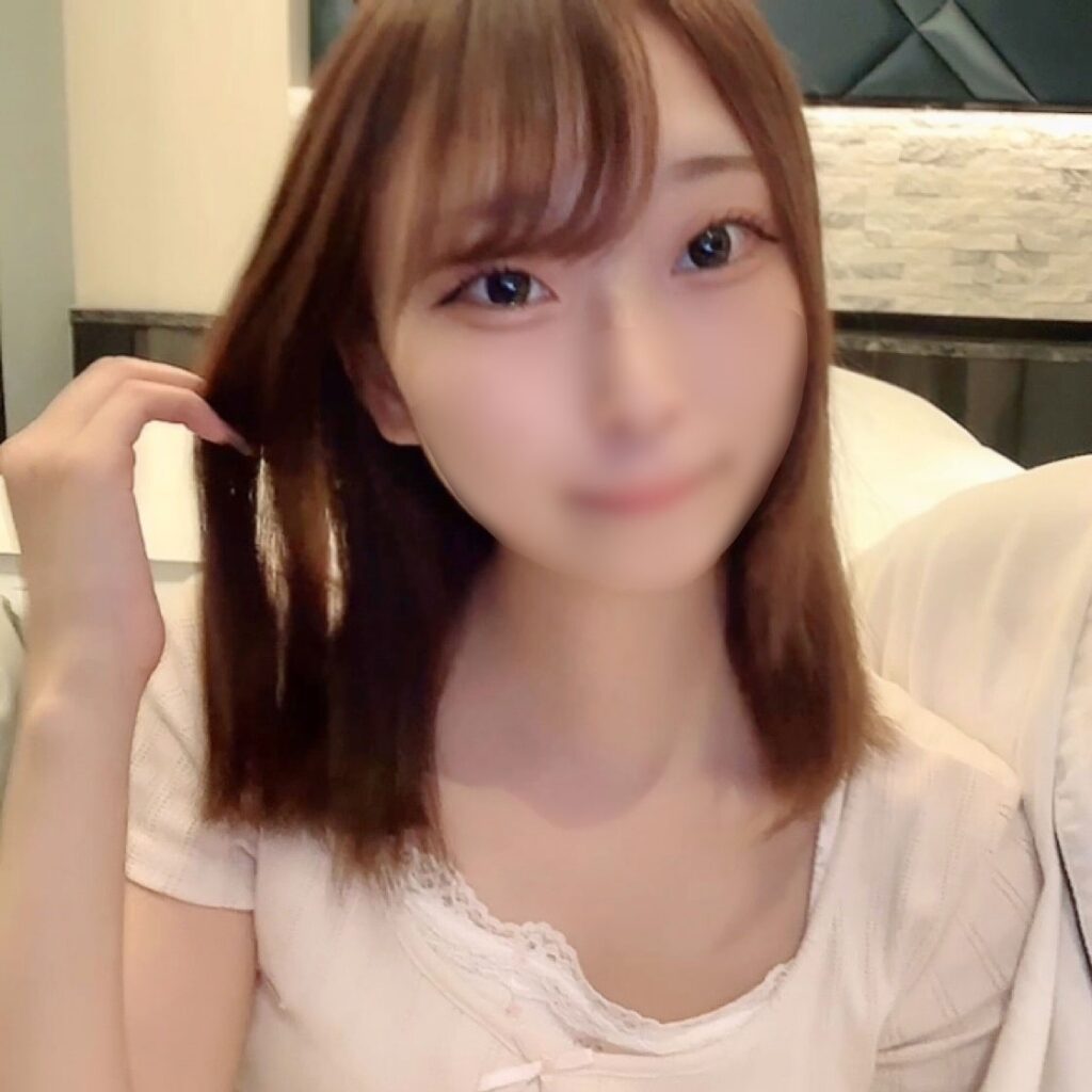 FC2-PPV-4728812 [03 – Face Revealed] A pure and innocent yet perverted 19-year-old girl. With that face, it was inevitab