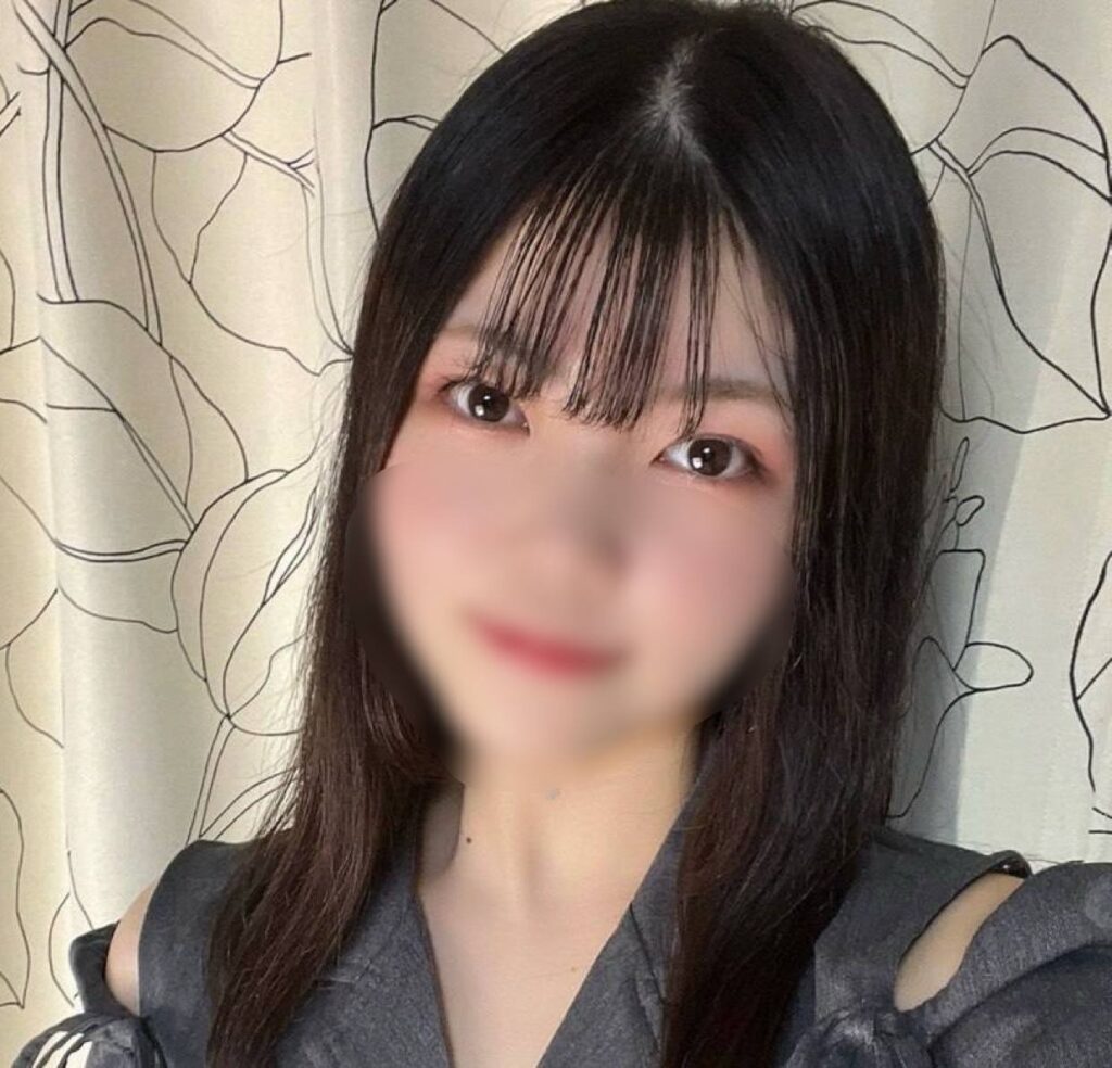FC2-PPV-4558077 [Face Revealed & Bonus Included] I took a cute and super sensitive 19-year-old college girl, a college s